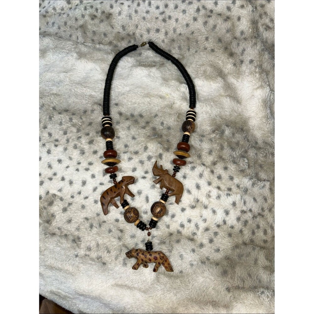 Handcrafted Vintage Wooden Animal Pendant Necklace - Women Jewelry EUC